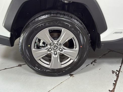 Certified 2025 Toyota RAV4 LE image 22