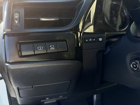 Used 2023 Lexus ES 350 F Sport w/ Accessory Package (Z2) image 19