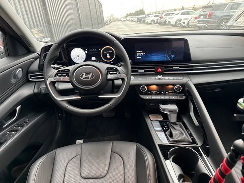 New 2026 Hyundai Elantra Limited FWD image 21