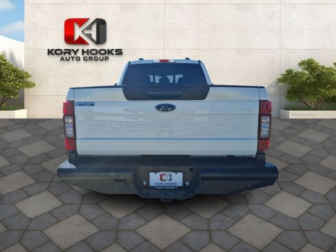 Used 2021 Ford F250 Lariat w/ Lariat Ultimate Package image 3