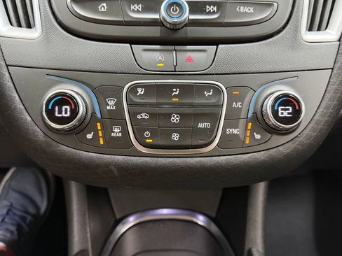 Used 2024 Chevrolet Malibu LT FWD image 26