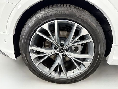 Used 2026 Audi Q8 Premium Plus w/ Premium Plus Package AWD/4WD image 33