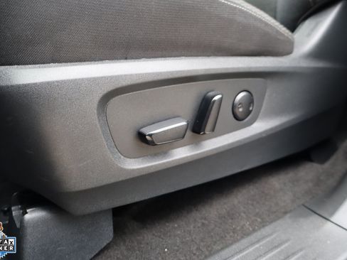 Used 2024 Nissan Pathfinder SV FWD image 12