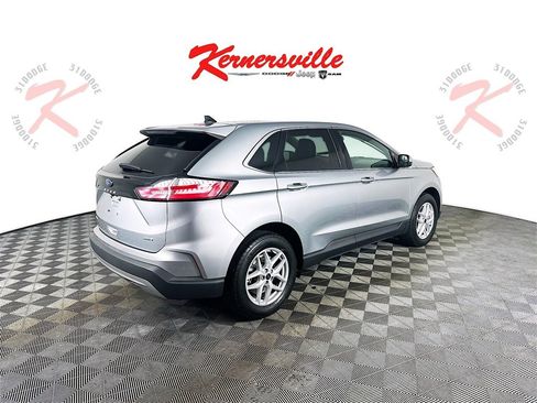 Used 2024 Ford Edge SEL image 7