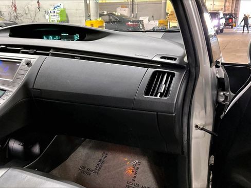 Used 2012 Toyota Prius Four image 18