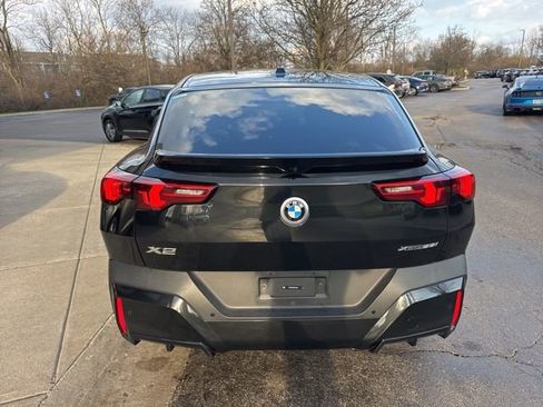 Used 2025 BMW X2 xDrive28i AWD/4WD image 4