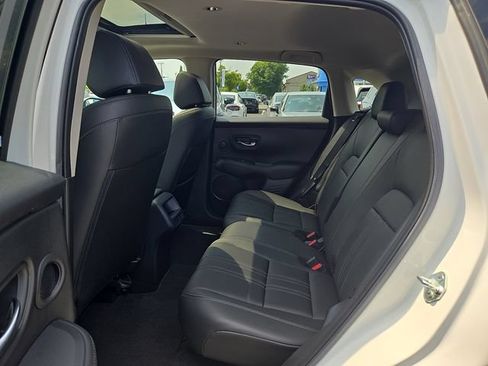 Used 2024 Honda HR-V EX-L image 10