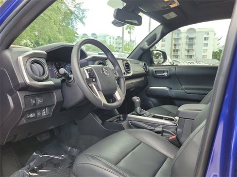 Used 2023 Toyota Tacoma Limited image 10