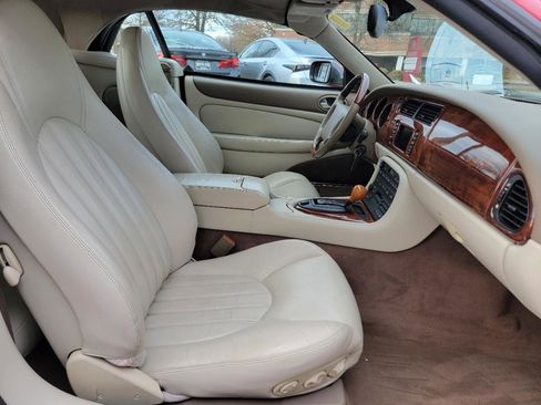 Used 2000 Jaguar XK8 Convertible RWD image 35