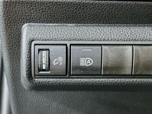Used 2026 Toyota Corolla LE FWD image 17