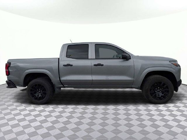Used 2025 Chevrolet Colorado W/T w/ WT Custom Package RWD image 3