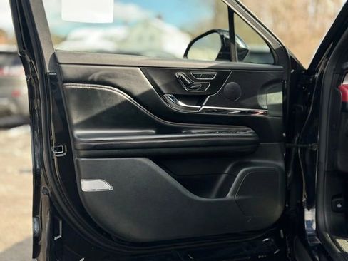 Used 2025 Lincoln Corsair Grand Touring w/ Equipment Group 301A AWD/4WD image 10