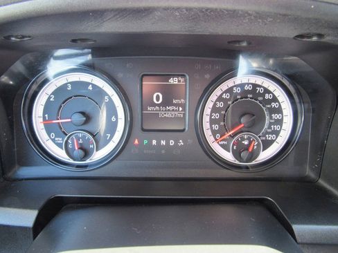 Used 2020 RAM 1500 Tradesman w/ Chrome Appearance Group AWD/4WD image 31