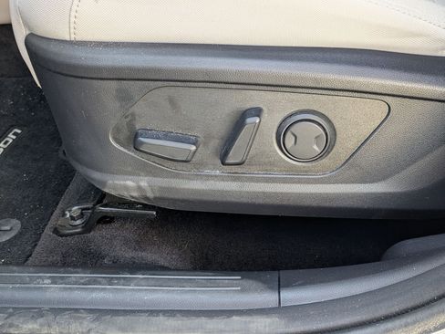 Used 2025 Hyundai Tucson Blue image 21