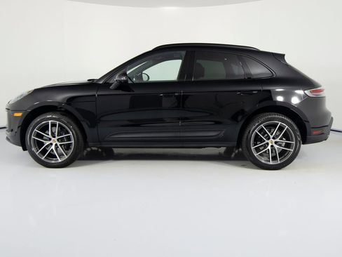 Certified 2026 Porsche Macan AWD/4WD image 7