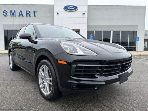 Used 2021 Porsche Cayenne AWD/4WD image 1