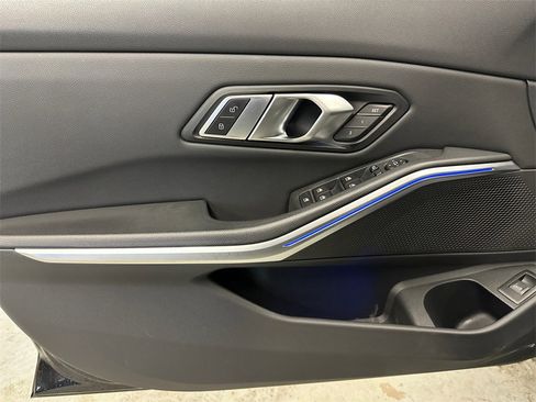 Used 2022 BMW M340i xDrive M340i xDrive image 16