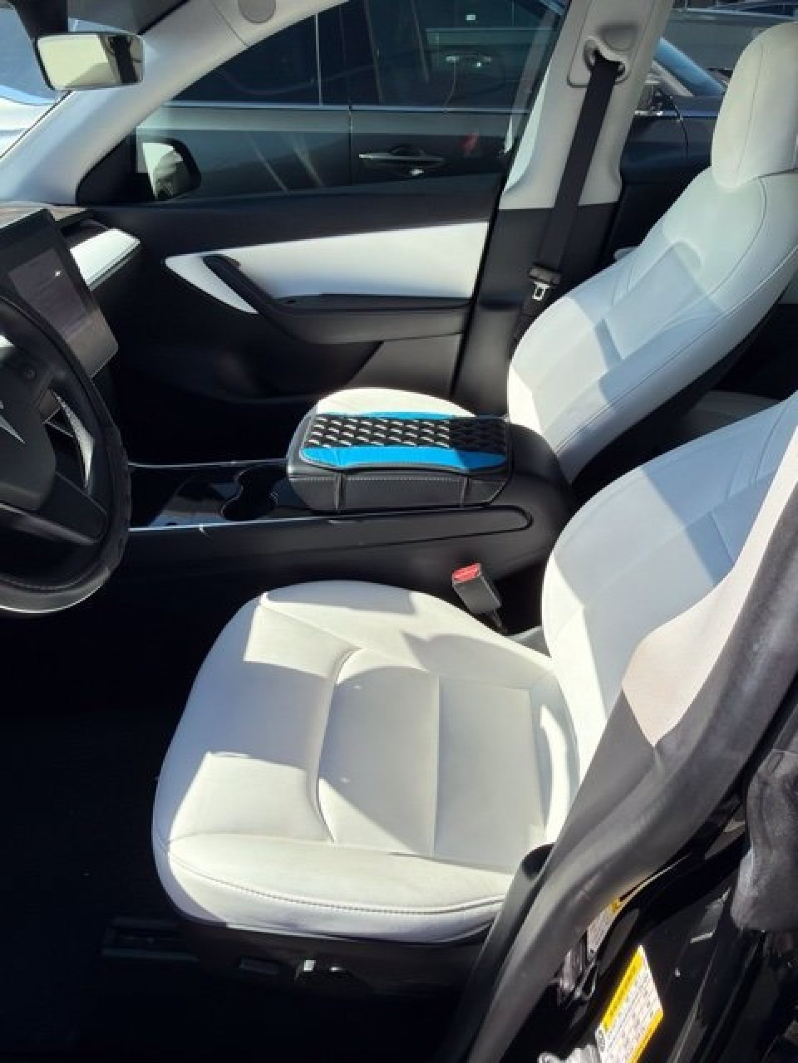 Used 2020 Tesla Model Y Long Range AWD/4WD image 8