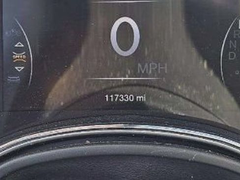 Used 2021 Jeep Grand Cherokee Laredo X AWD/4WD image 23