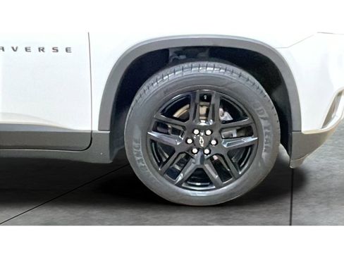 Used 2019 Chevrolet Traverse LT w/ LPO, Blackout Package AWD/4WD image 20