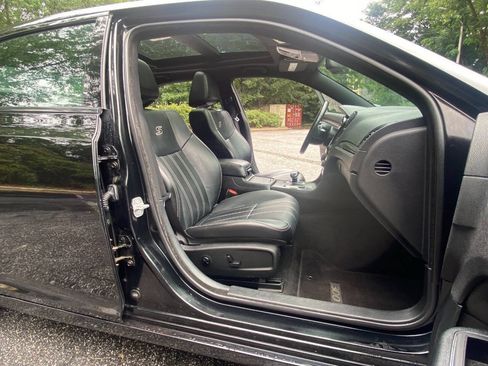 Used 2014 Chrysler 300 S AWD/4WD image 57