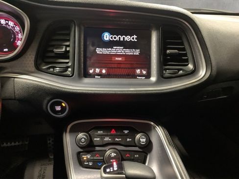 Used 2017 Dodge Challenger GT w/ GT Interior Package image 14