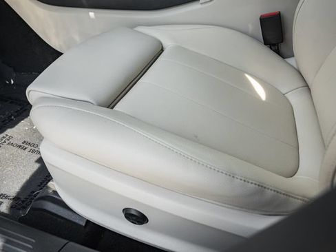 Used 2023 Mercedes-Benz CLA 250 4MATIC image 34