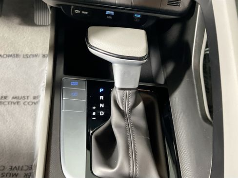 Used 2024 Hyundai Elantra SEL FWD image 24