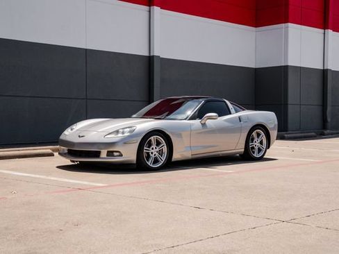 Used 2008 Chevrolet Corvette Coupe w/ Preferred Equipment Group RWD image 37