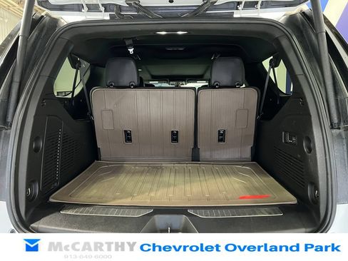 Used 2022 GMC Yukon XL AT4 AWD/4WD image 33