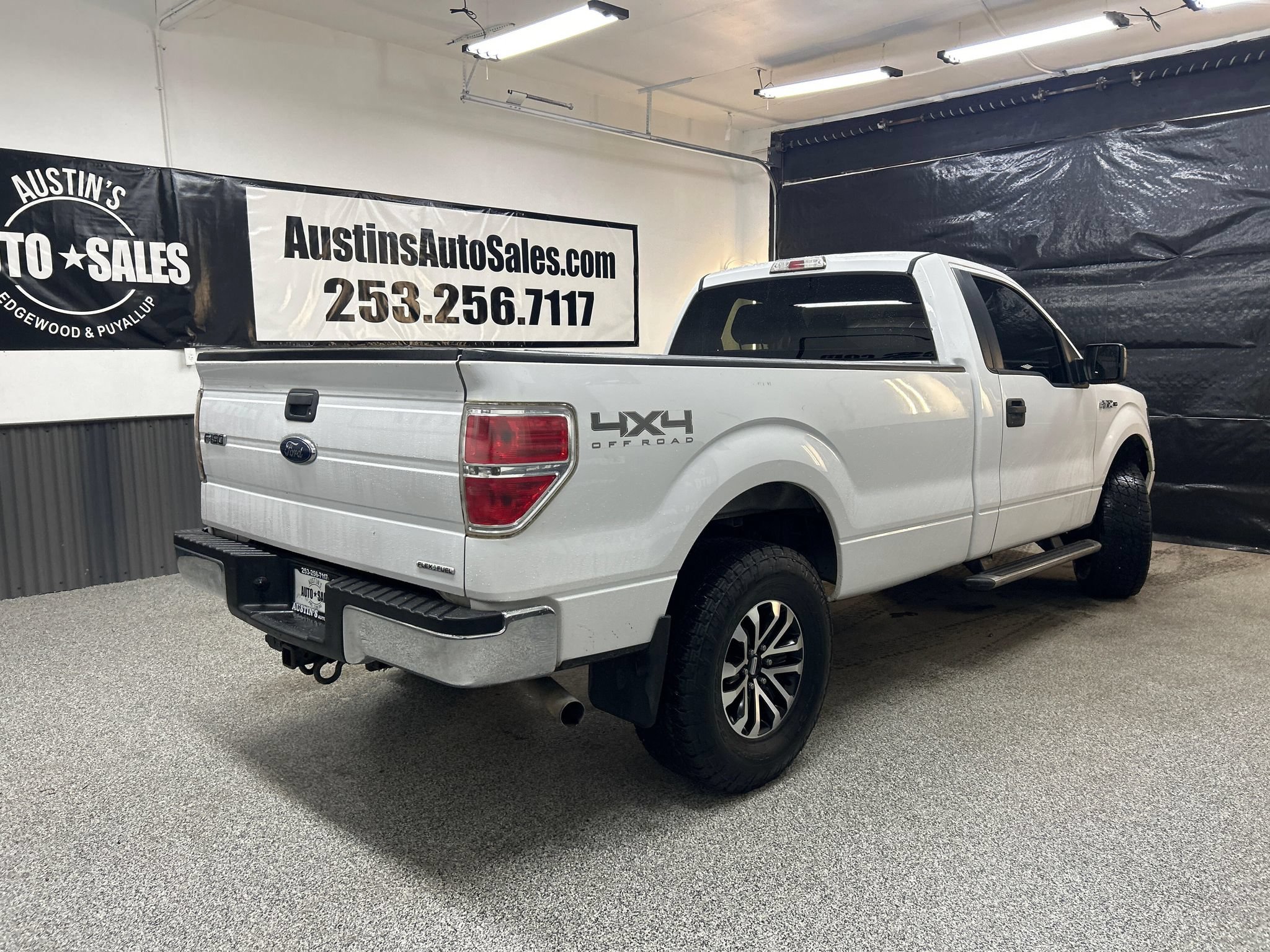 Used 2014 Ford F150 XLT w/ Equipment Group 301A Mid AWD/4WD image 6