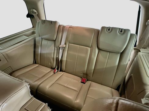Used 2012 Ford Expedition XLT AWD/4WD image 31
