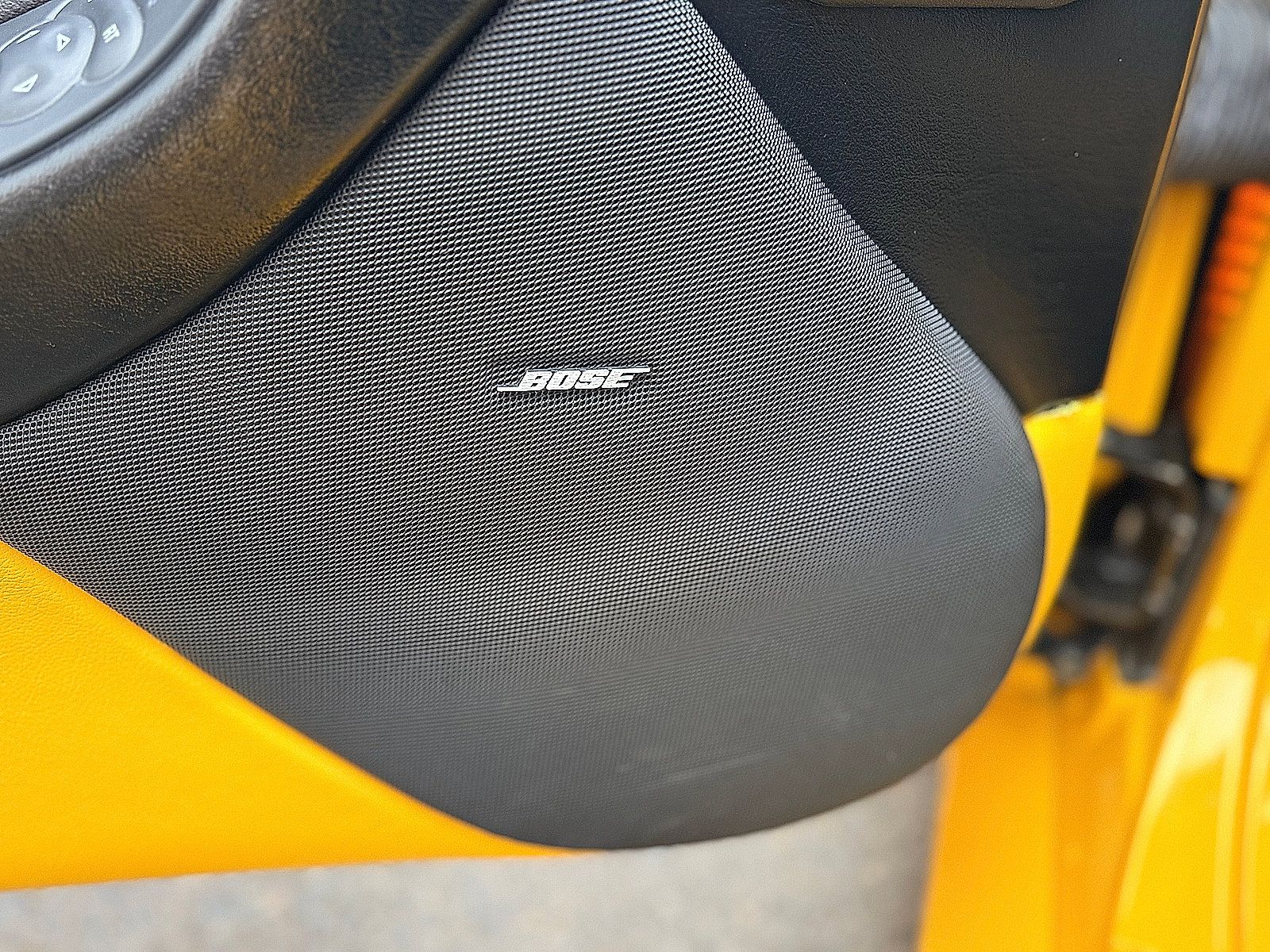 Used 2004 Chevrolet Corvette Z06 w/ Memory Package RWD image 25