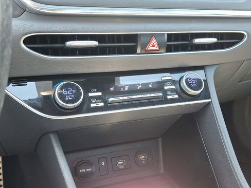 Used 2020 Hyundai Sonata SEL Plus w/ Tech Package FWD image 19