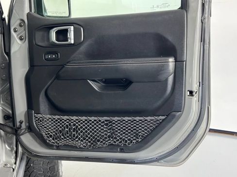 Used 2021 Jeep Wrangler Unlimited Rubicon AWD/4WD image 9