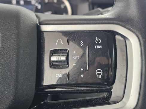 Used 2023 Land Rover Range Rover Evoque S image 28