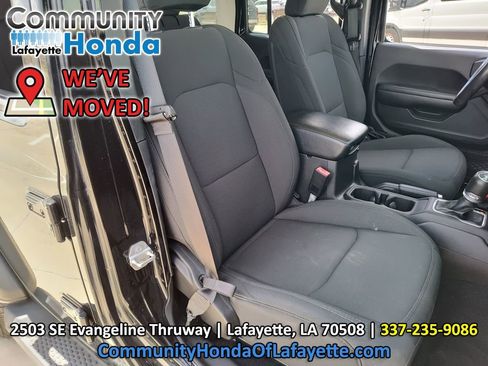 Used 2021 Jeep Wrangler Unlimited Sport AWD/4WD image 30