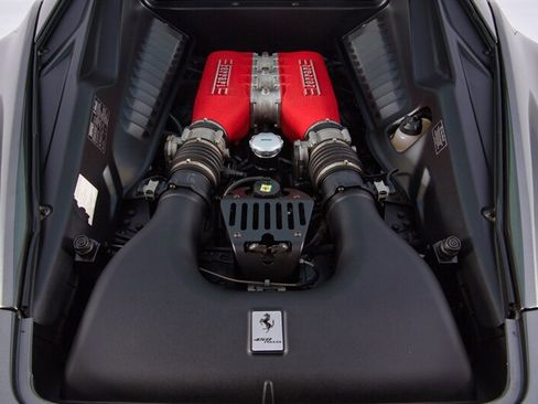 Used 2013 Ferrari 458 Italia Coupe RWD image 36