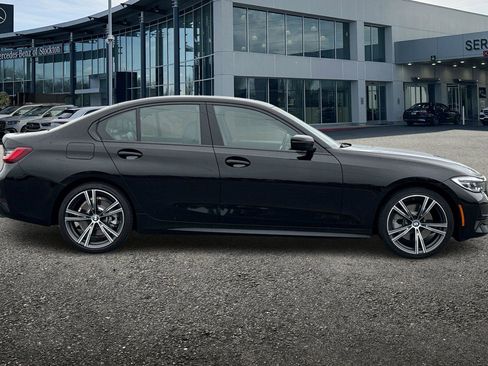 Used 2022 BMW 330i Sedan w/ Driving Assistance Package image 3