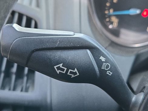 Used 2018 Ford Focus SEL FWD image 27