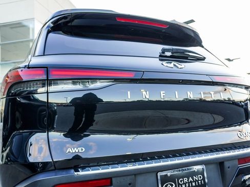 Used 2023 INFINITI QX60 Luxe w/ Vision Package image 11