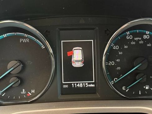 Used 2016 Toyota RAV4 XLE AWD/4WD image 12