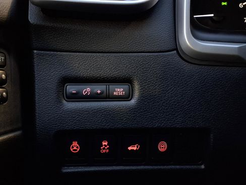 Used 2024 Nissan Murano Platinum image 32