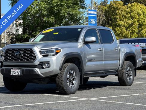 Used 2023 Toyota Tacoma TRD Off-Road w/ Black Out Package (TMS) image 8