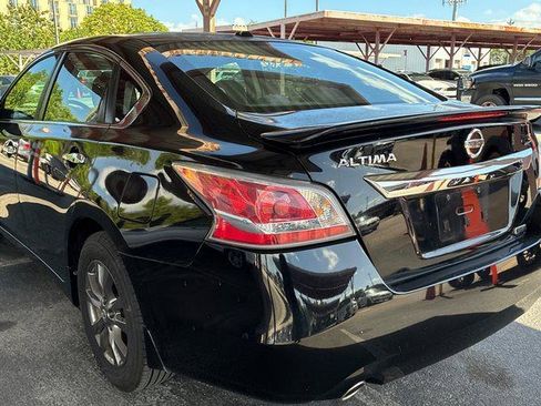 Used 2015 Nissan Altima 2.5 S w/ Special Edition Package FWD image 2