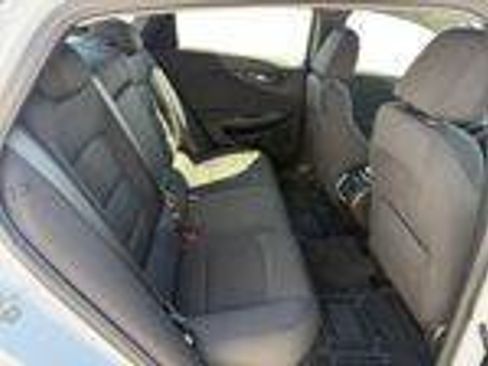 Used 2023 Chevrolet Malibu LT FWD image 4