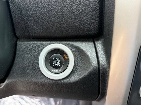 Used 2015 RAM 1500 Laramie w/ Convenience Group AWD/4WD image 32
