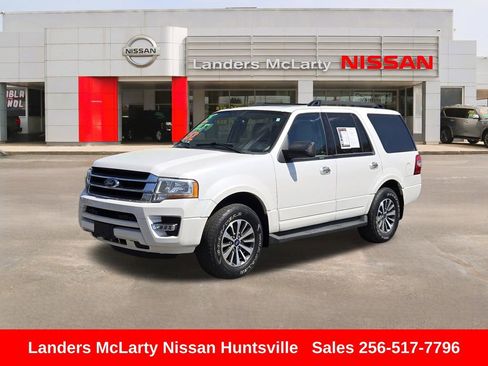Used 2015 Ford Expedition XLT w/ Equipment Group 202A image 9