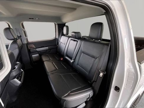 Used 2024 Ford F250 Lariat AWD/4WD image 16