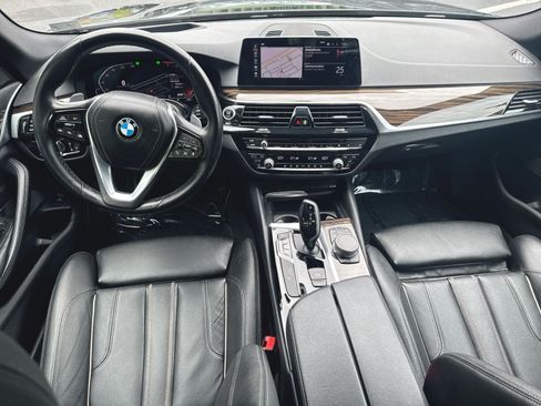 Used 2020 BMW 540i w/ Premium Package RWD image 12